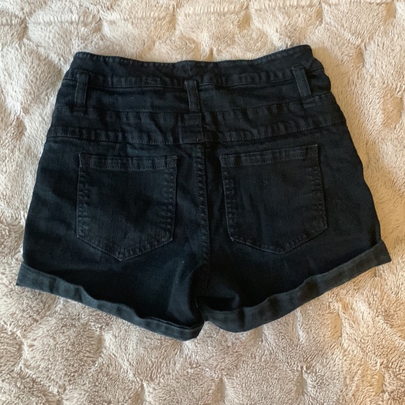 Mossimo black denim shorts size 2 - Picture 2 of 3